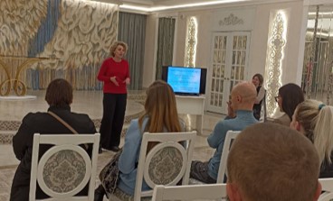 6 октября во Дворце бракосочетания г.о. Тольятти состоялась лекция «Государство для молодой семьи» в очном формате